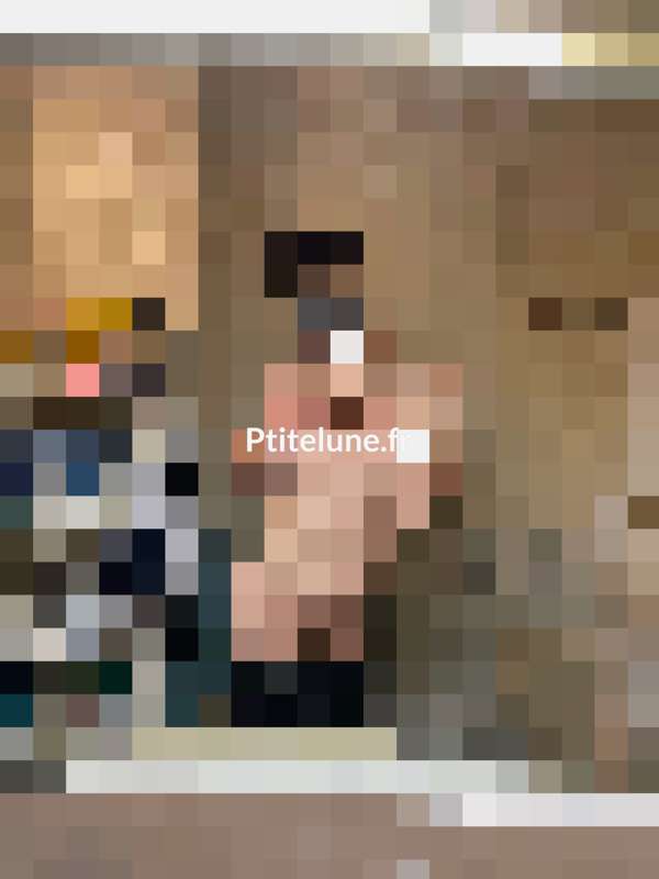 🥵 Uncencored picture here : onlyfans.com/ptitelune.fr