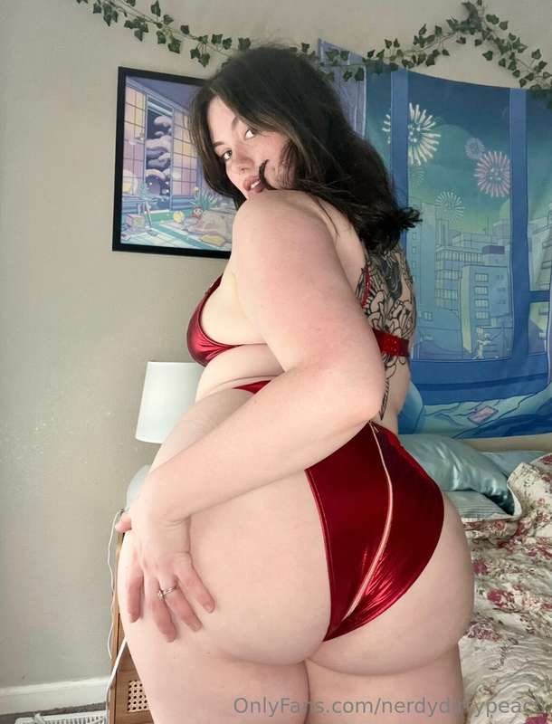 nerdydirtypeach