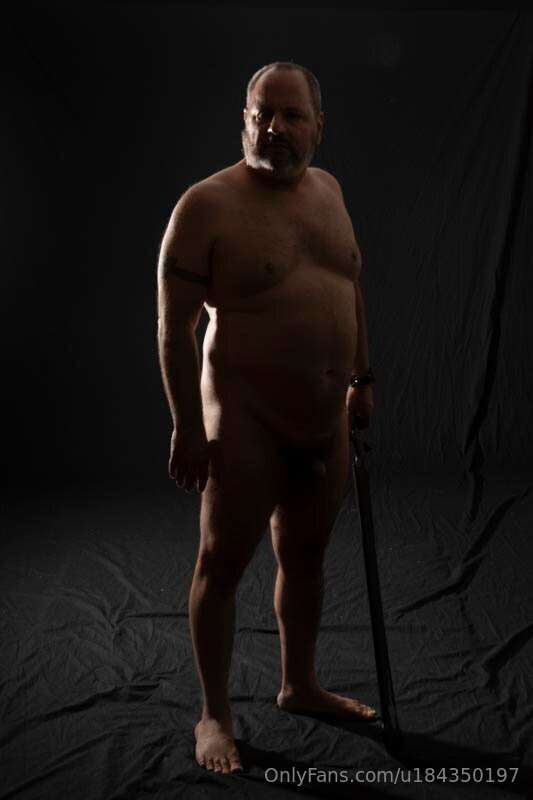 Nude with black sword2024