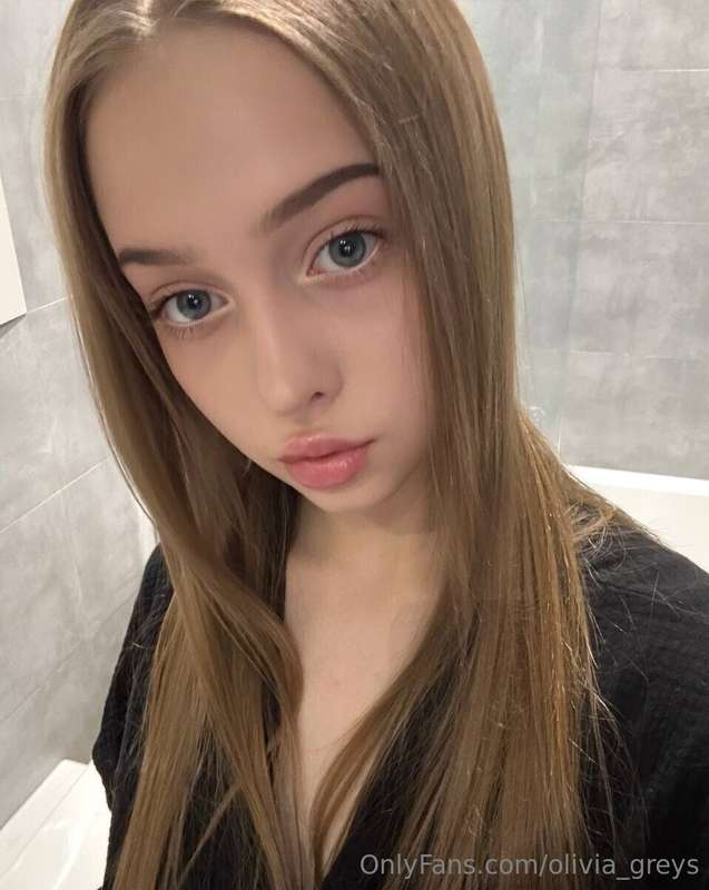 olivia_greys