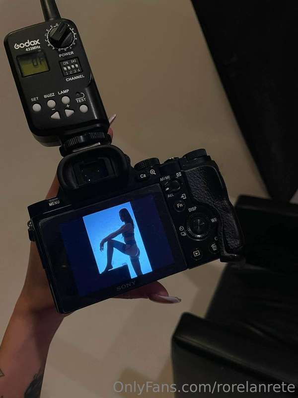 📸