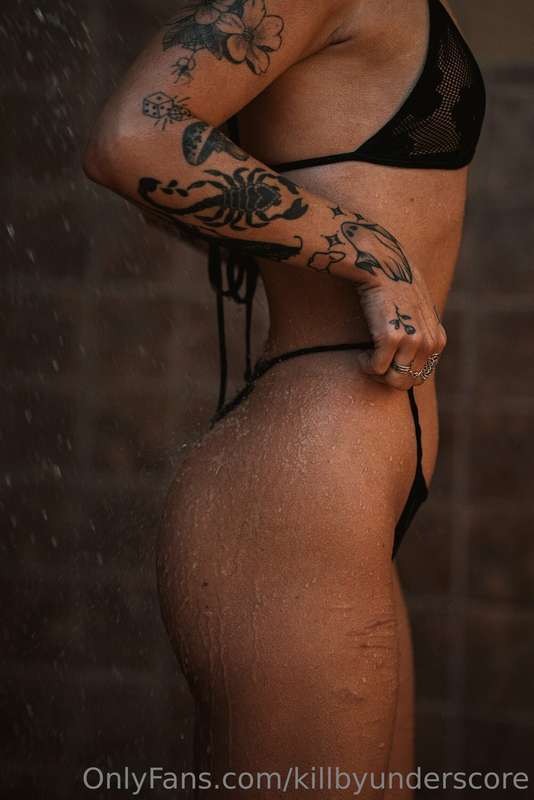 watch the rain fall off of my ass 😈