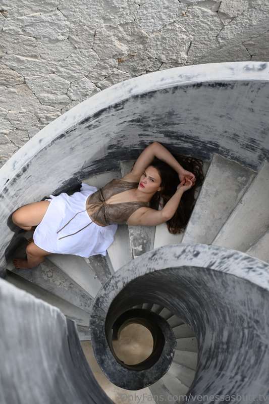 venessasbutt.tv image #0