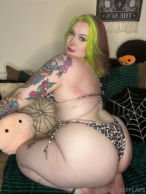 gothicbeefflaps image #0