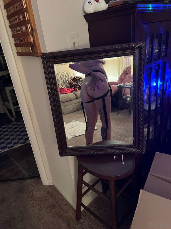 i got a strap on 😛