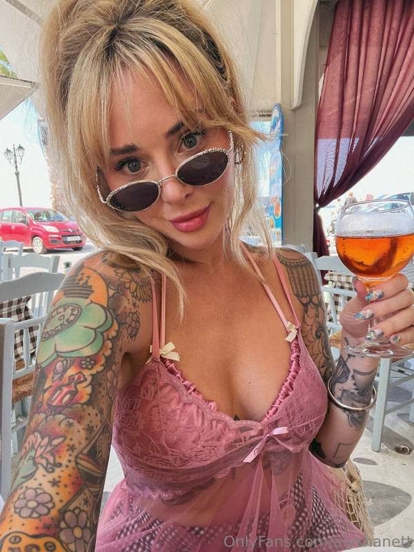 kisses from Greece xoxo 