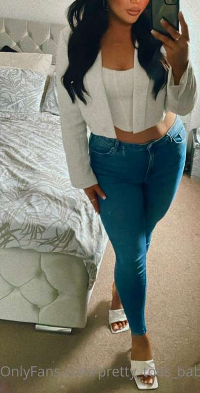 pretty_toes_baby