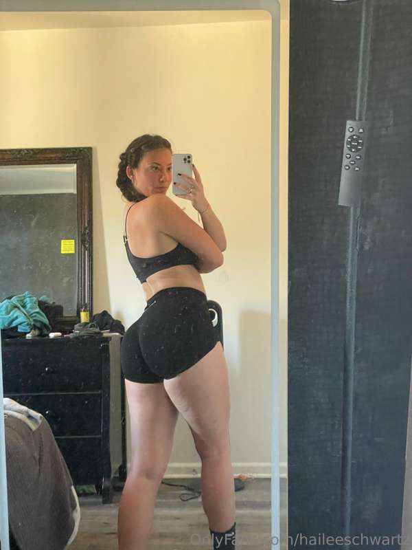 haileeschwartz