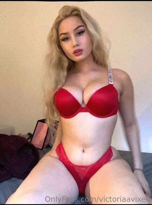 victoriaavixen photo