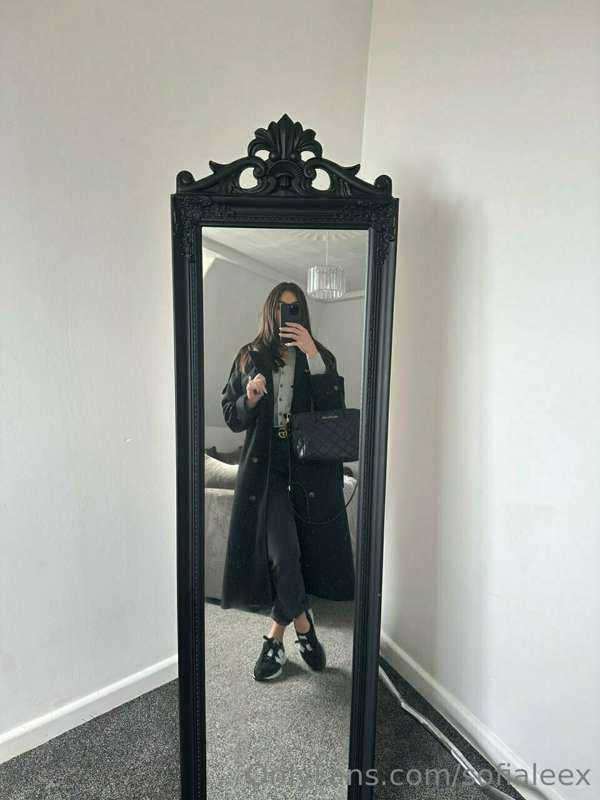 Its retail therapy time, would you treat me Darling?