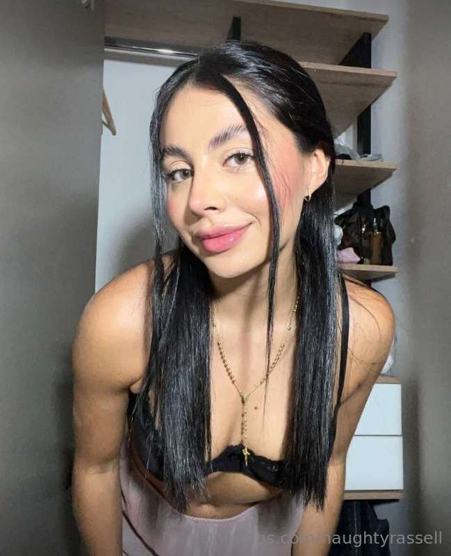 💦❤️ @REBECCA_MONTANA ❤️💦Can’t resist me 😉 I’m online, teasin..