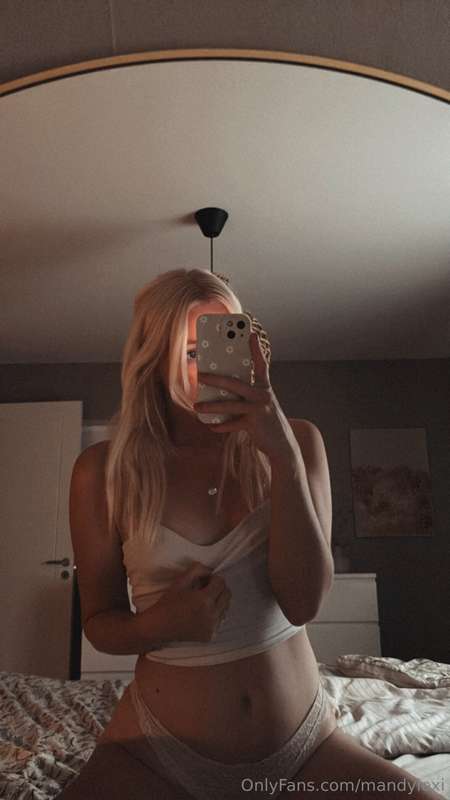 New vids coming tonight 😚& jag vet att den svenska lagen trä..