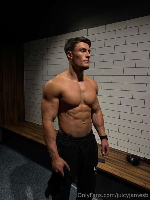 juicyalphajamesb