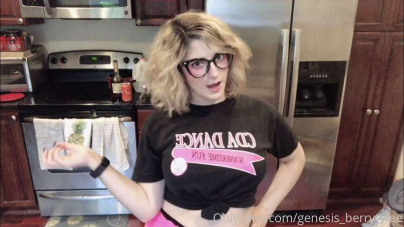 Super amazing talented sexy cooking tutorial posted to my ma..