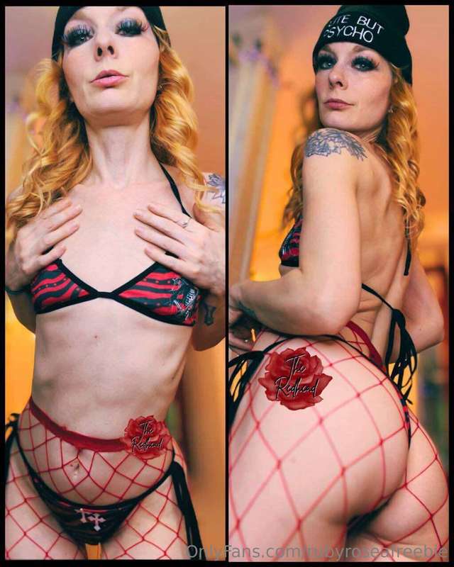 Do you prefer tits or ass on this naturally redhead stoner s..