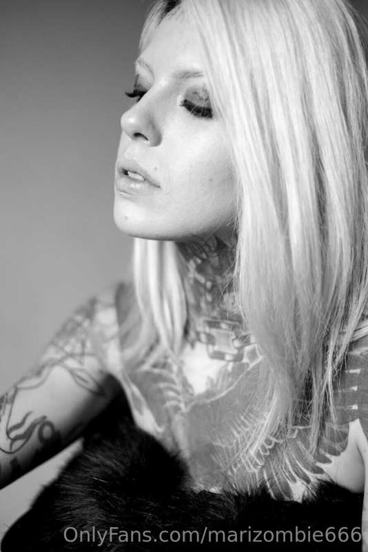 do you like b/w pics? 😻
