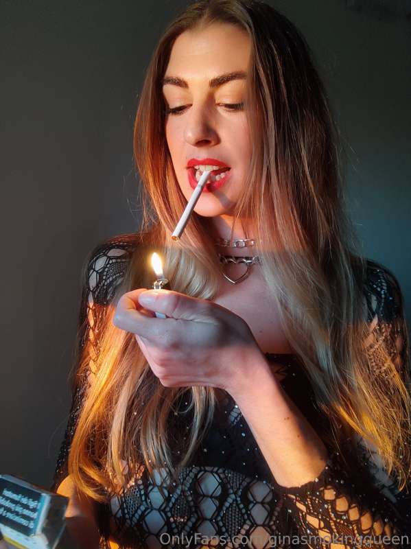 Photo story of a girl smoking a muratti 100s
Which pic do yo..