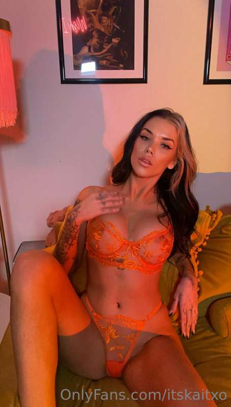 𝐒𝐏𝐄𝐂𝐈𝐀𝐋 𝐎𝐅𝐅𝐄𝐑 💜 
Tip me $5 for my full length pussy playing ..