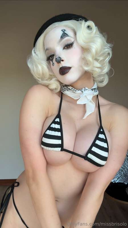 i think i'd be the first "moaning mime" 🤭