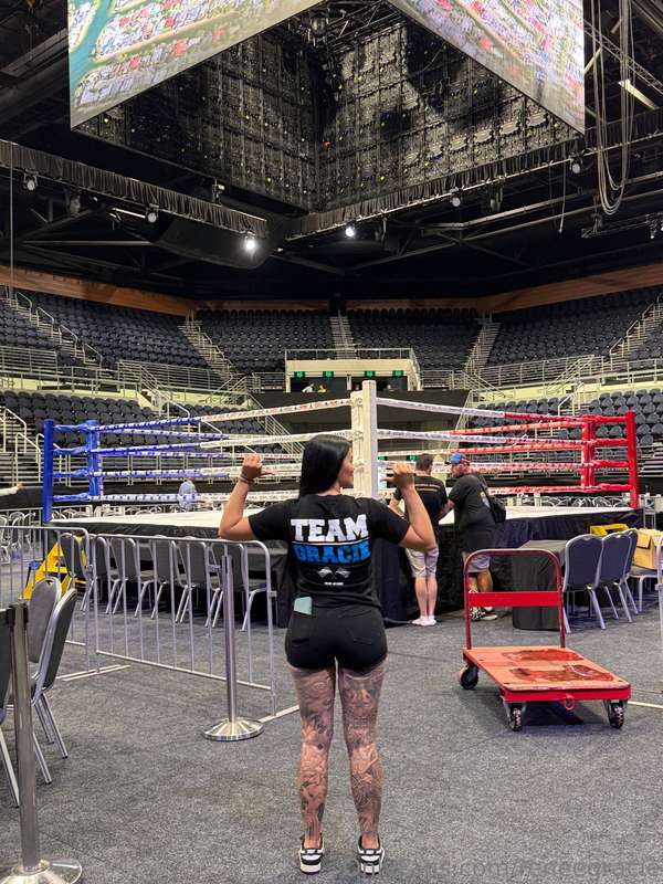 Foto 899 von Renee Gracie auf Tocromo