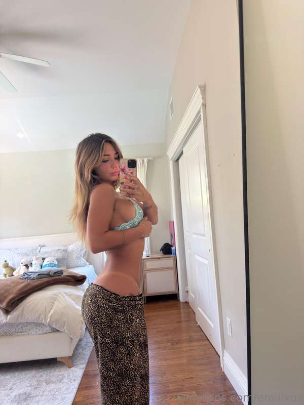 always forgetting my undies whoopsy daisyyy 
