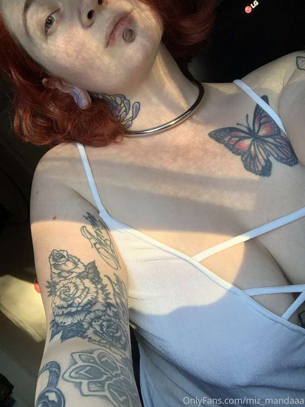 I love to takes pics when the light comes through my window ..