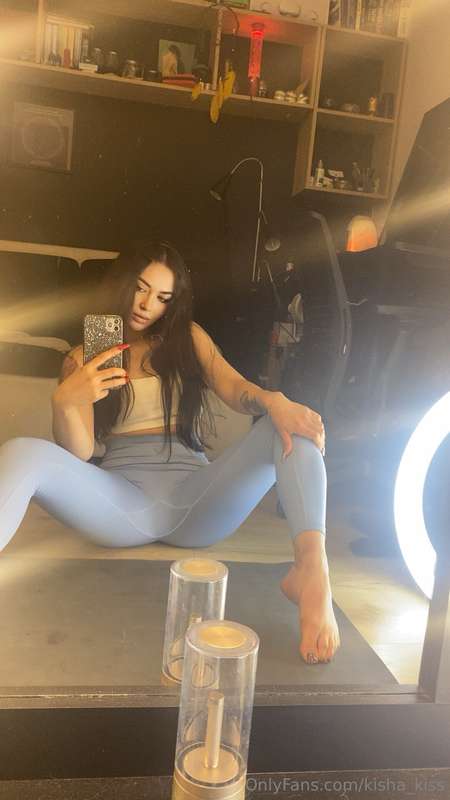 Best mirror shot I could offer to you today 🫣🥰