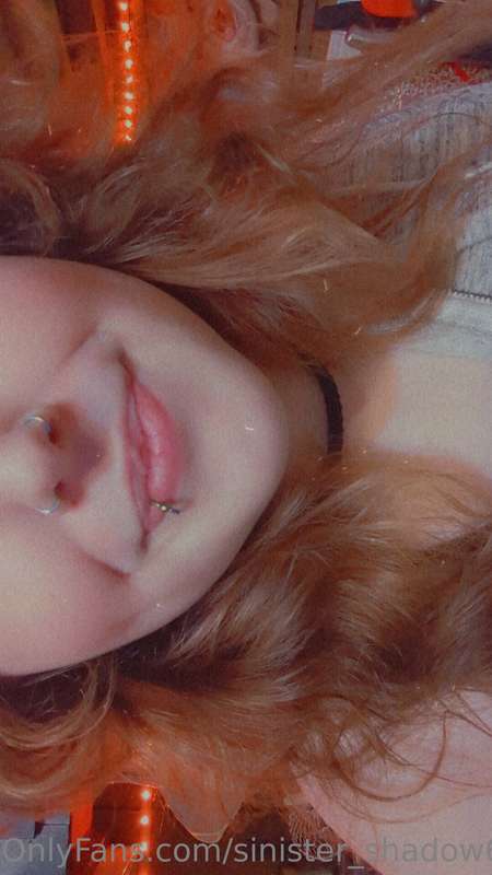 Interested in seeing my other lips? x3