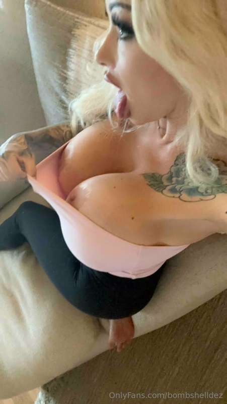 just a sneak peak of what your going to get when we cum toge..