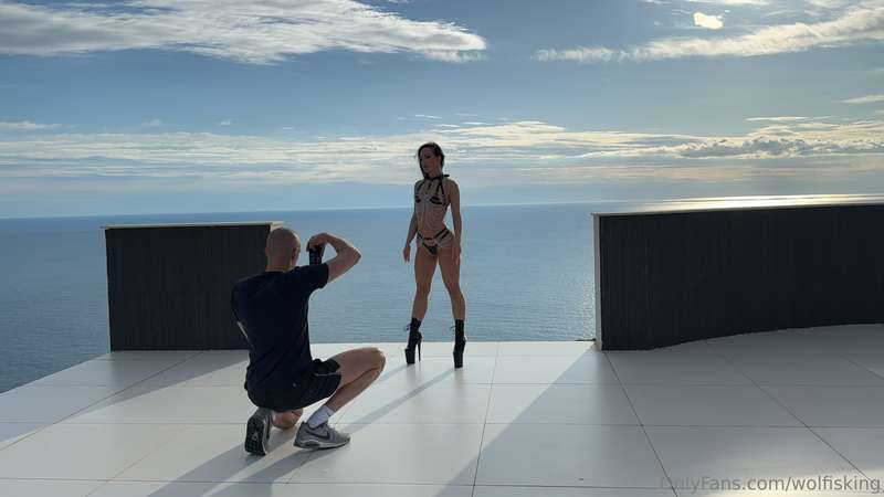📸