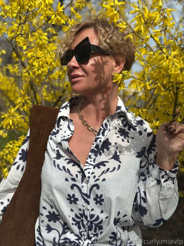 curly.miavip