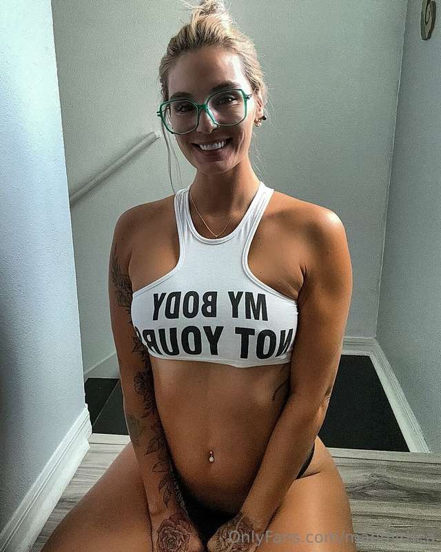 I'm in the mood to play now baby, will you play with me?😈😈 M..