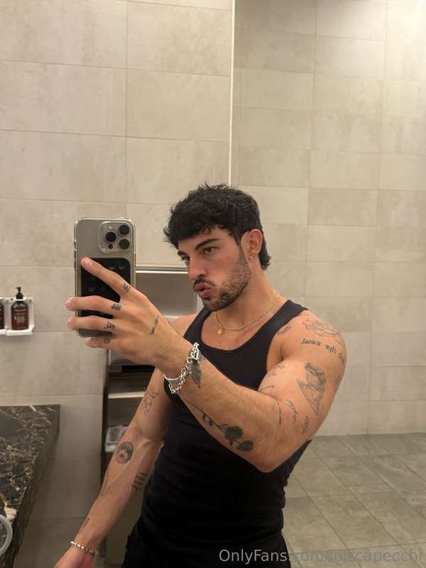 Check your DMs if you dare 😈 just sent you something super p..