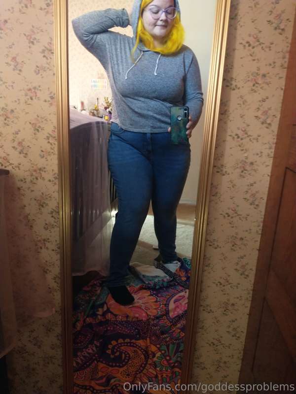 *grocery store outfit*