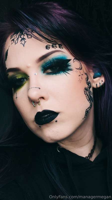 Missed ya! Did a quick little video after this fun makeup lo..