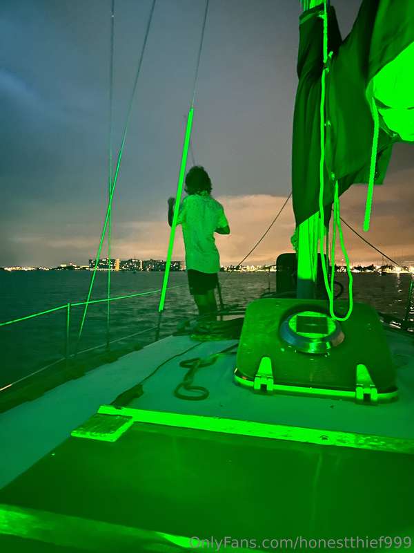 I fucking love living on my boat but it gets lonely sometime..