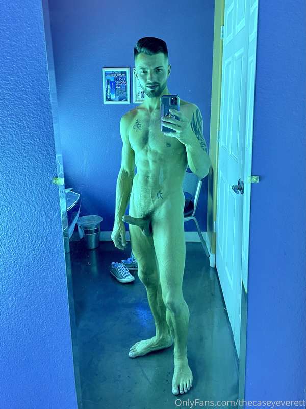 Gym ✅ Tan ✅ Laundry… 😈