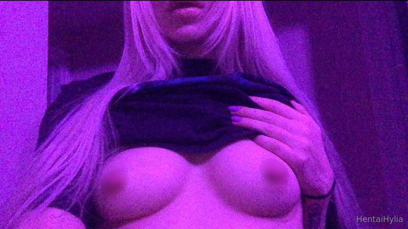 took these at his place 😈❤️‍🔥🖤💟