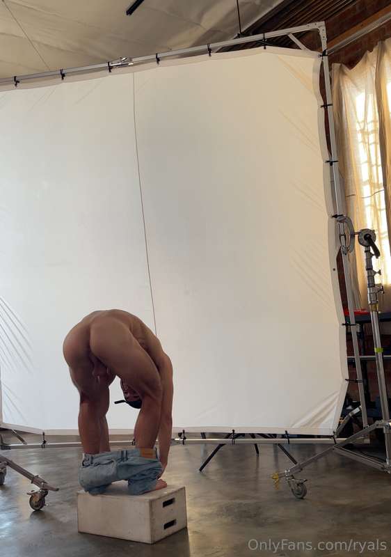 like 20 or more latest posts here and I’ll send you a sexy g..