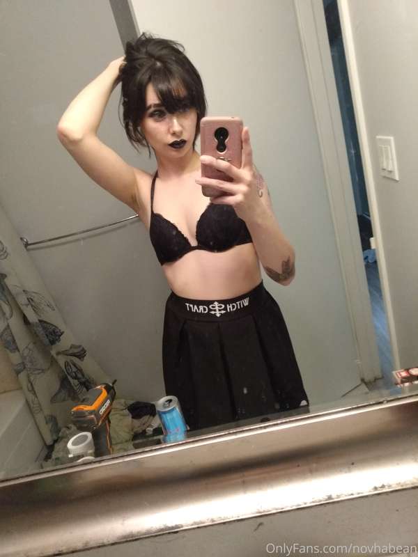 Some photos I took after my kawaii goth shoot 😘😘