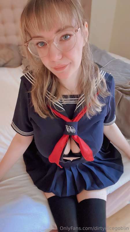 Ready to watch this naughty girl get greedy? 😜