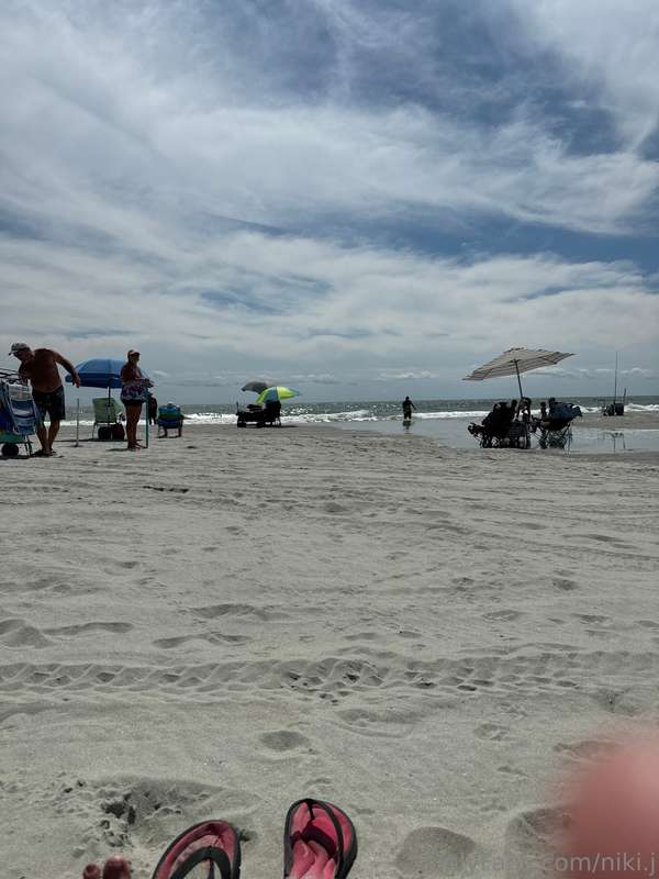 If i do a live this weekend on the beach anyone going to joi..