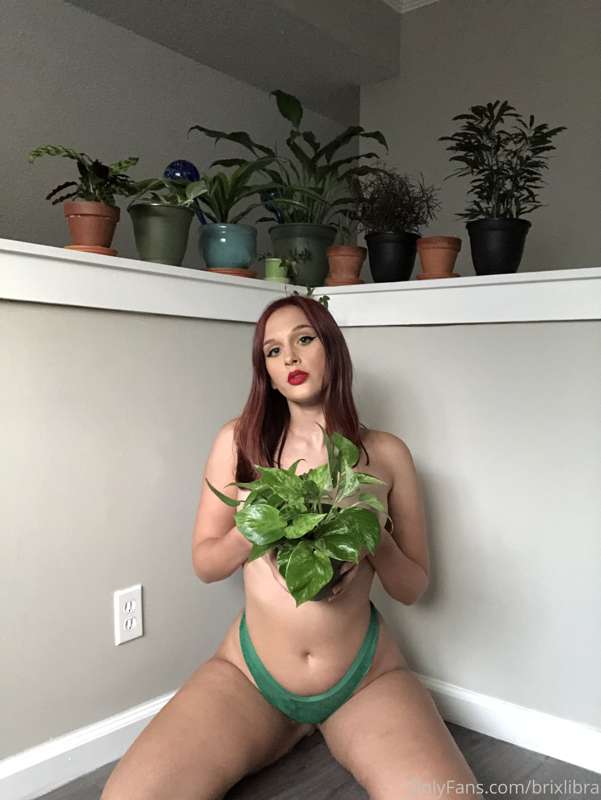 Just a crazy plant lady. 🌱
