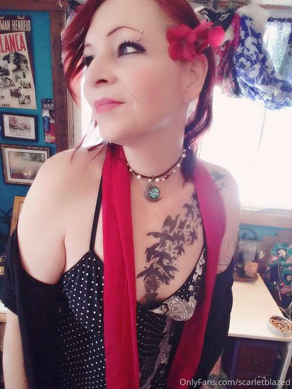 Good afternoon lovely people! I've got a lot of posting to d..