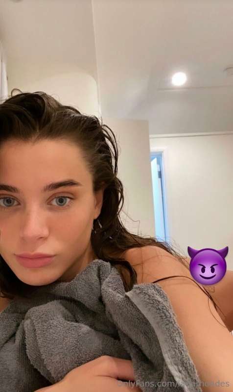 Foto 98 de Lana Rhoades en Tocromo