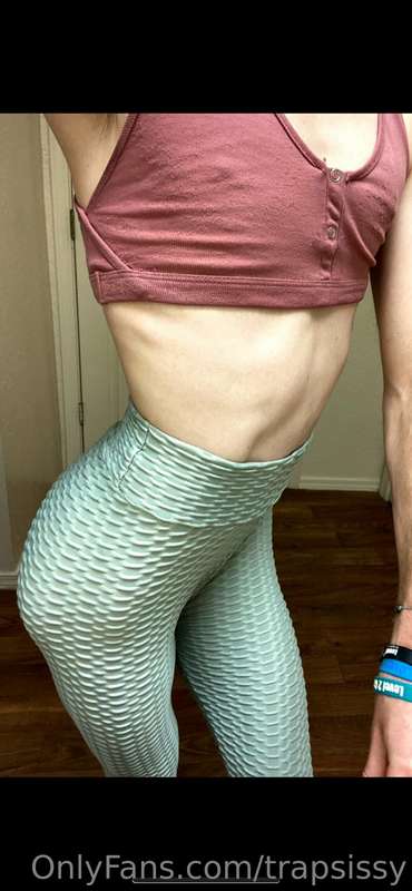 My favorite leggings 🥰