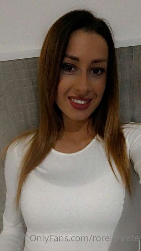 What's the first thing you look at in a woman?🌞  Mit nézel m..