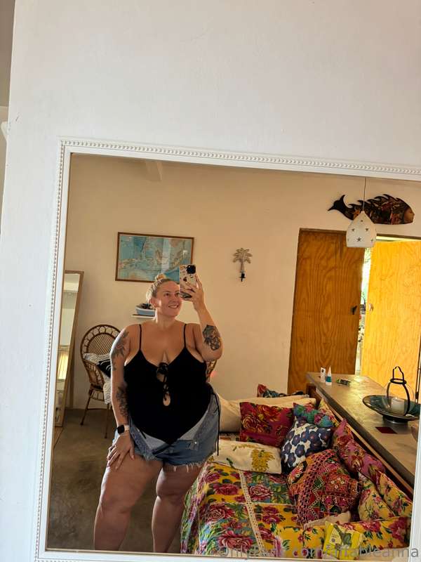 classic mirror selfie now I’m standing here, staring at my r..