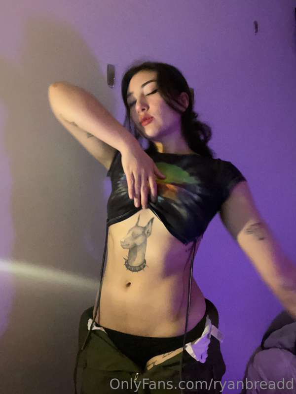 online! bit.ly/breadroom
I'll post more teases and pics here..