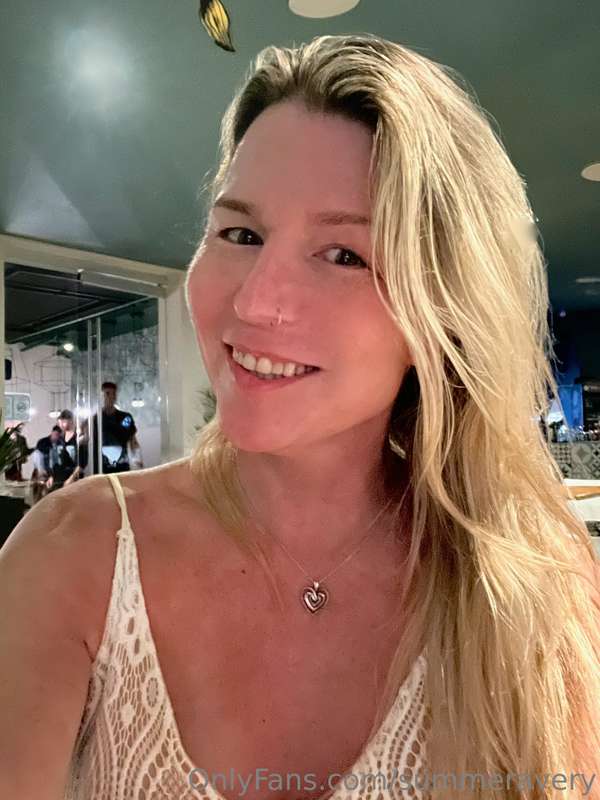 Do you like my smile? You should see my clit! 🍆 🤩 💕